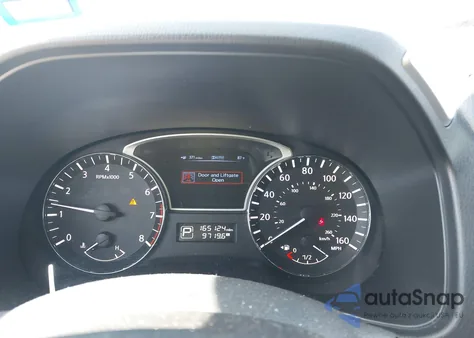 2013 Nissan Pathfinder S z USA, uszkodzony, nr VIN 5N1AR2MM8DC664534